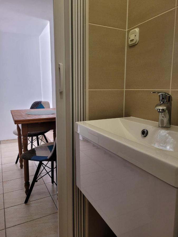 Apartmani Tonci Pag Pag Town Exterior foto